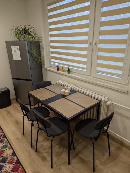 Cool Apartment Znojmo Exterior photo